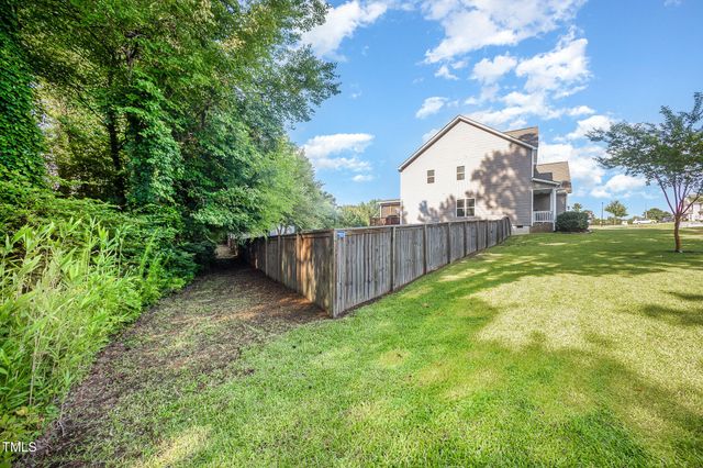 94 Avery Pond Drive, Fuquay Varina, NC 27526