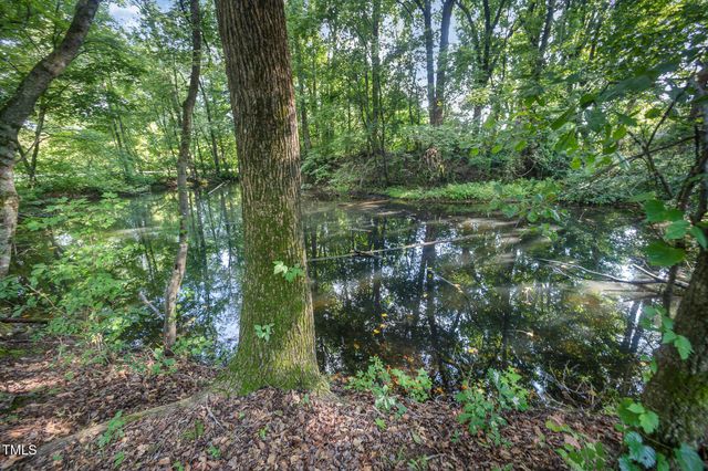 94 Avery Pond Drive, Fuquay Varina, NC 27526