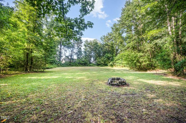 94 Avery Pond Drive, Fuquay Varina, NC 27526