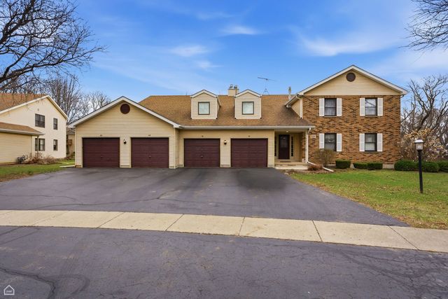 329 Everett Avenue 2B, Crystal Lake, IL 60014