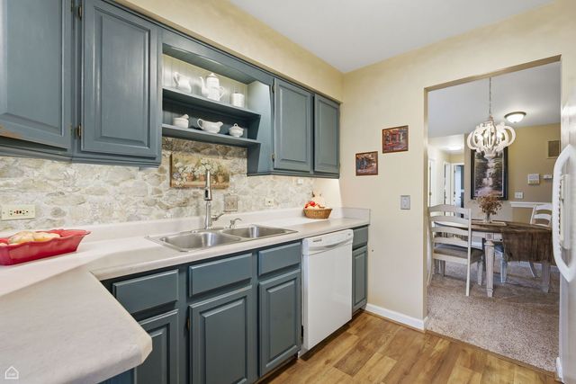 329 Everett Avenue 2B, Crystal Lake, IL 60014