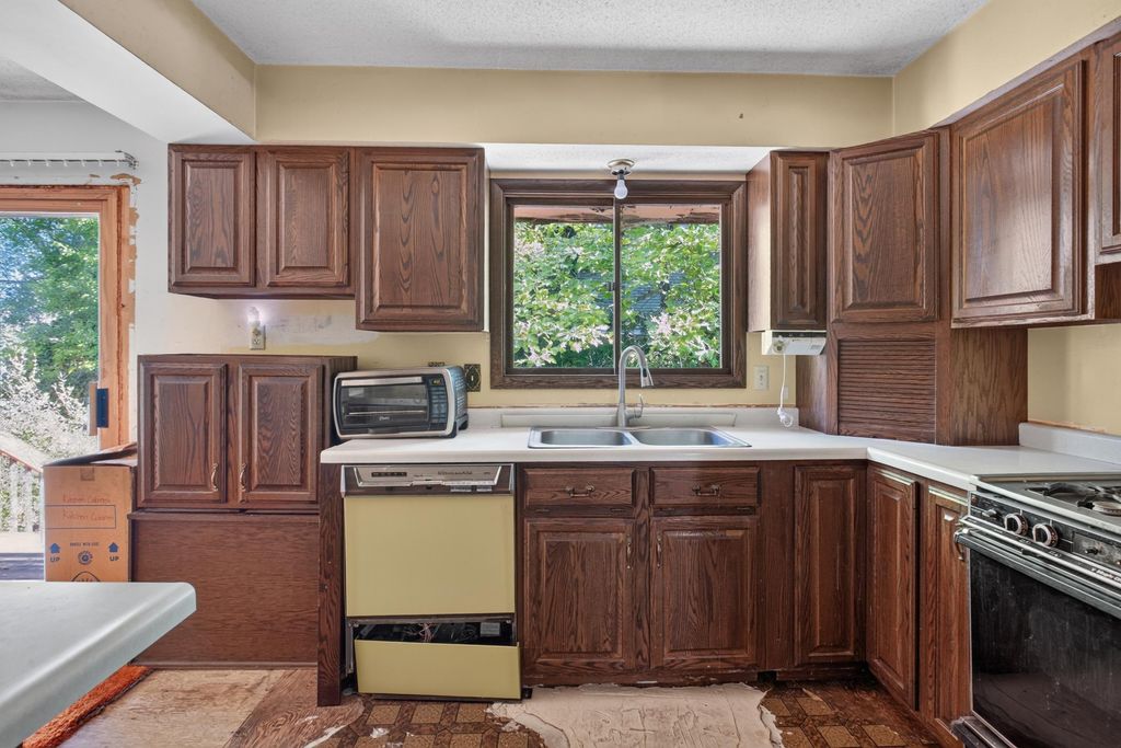 3280 Donald Avenue, Eagan, MN 55121 — photo 3