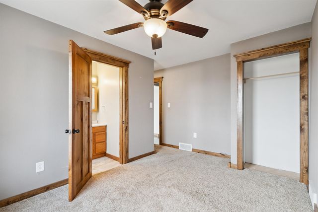 5955 Osage Road, Waterloo, IA 50703