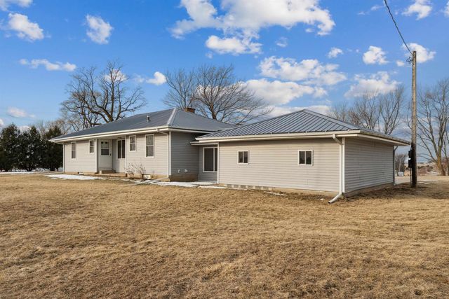 5955 Osage Road, Waterloo, IA 50703