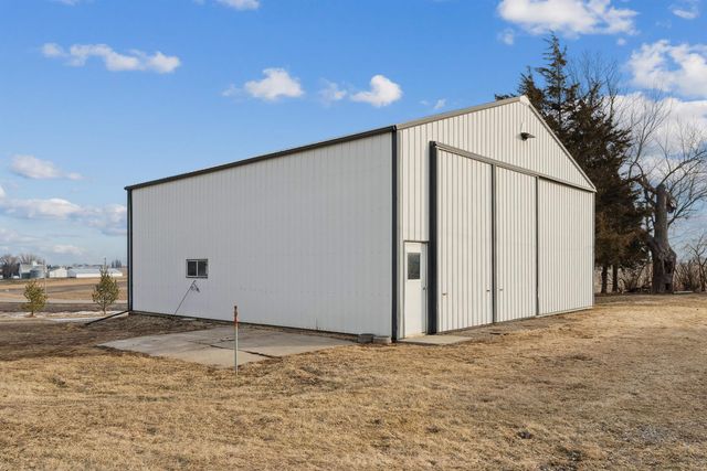 5955 Osage Road, Waterloo, IA 50703