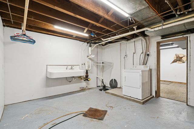 5955 Osage Road, Waterloo, IA 50703