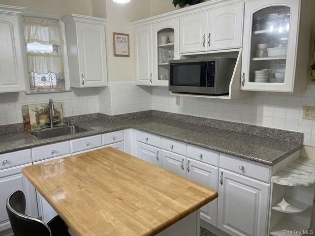 10506 221st Street, Queens Village, NY 11429