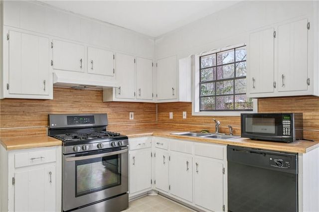 337 Independence Drive, Jonesboro, GA 30238