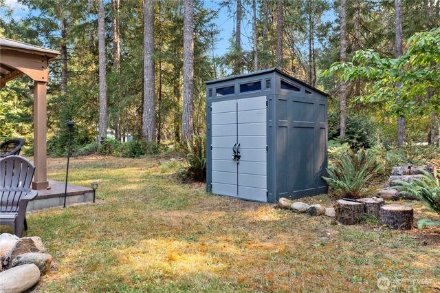 81 N Varden Way, Hoodsport, WA 98548