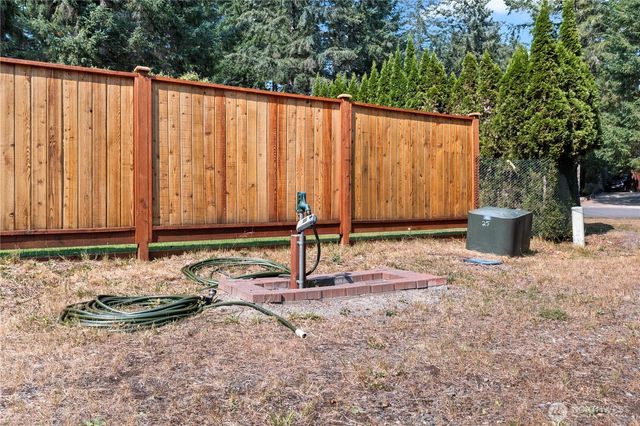 81 N Varden Way, Hoodsport, WA 98548