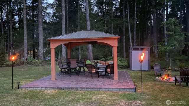 81 N Varden Way, Hoodsport, WA 98548