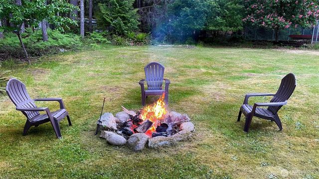 81 N Varden Way, Hoodsport, WA 98548