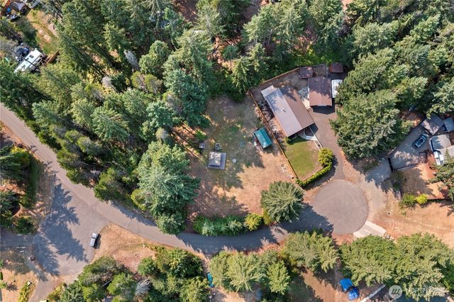 81 N Varden Way, Hoodsport, WA 98548