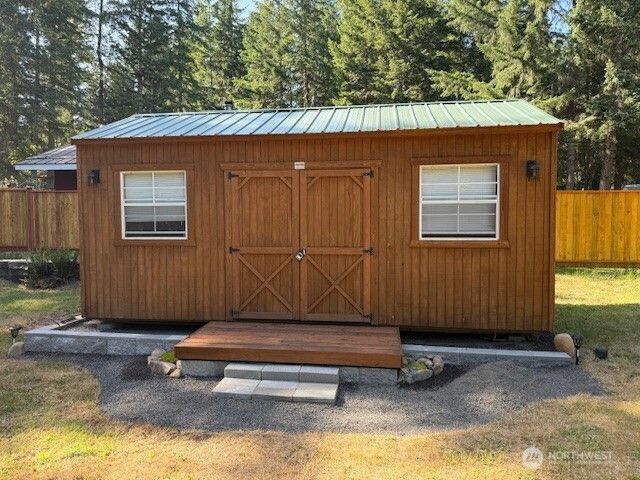 81 N Varden Way, Hoodsport, WA 98548