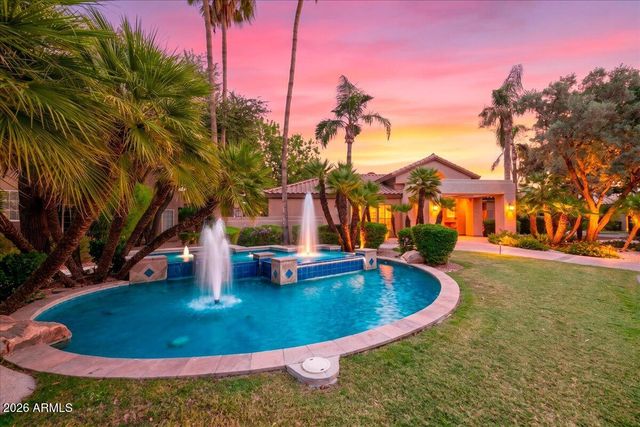 10101 N ARABIAN Trail 2033, Scottsdale, AZ 85258