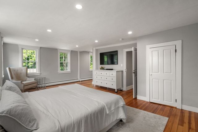 40 Washington St, Hanover, MA 02339