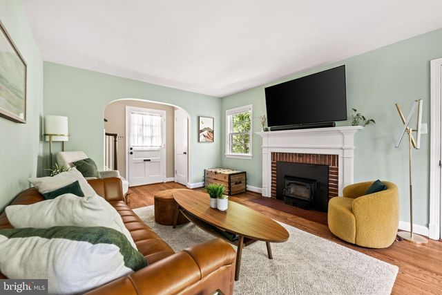 5706 9TH RD N, Arlington, VA 22205