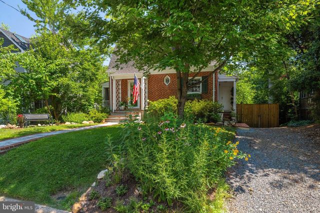 5706 9TH RD N, Arlington, VA 22205
