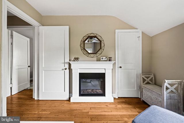 5706 9TH RD N, Arlington, VA 22205