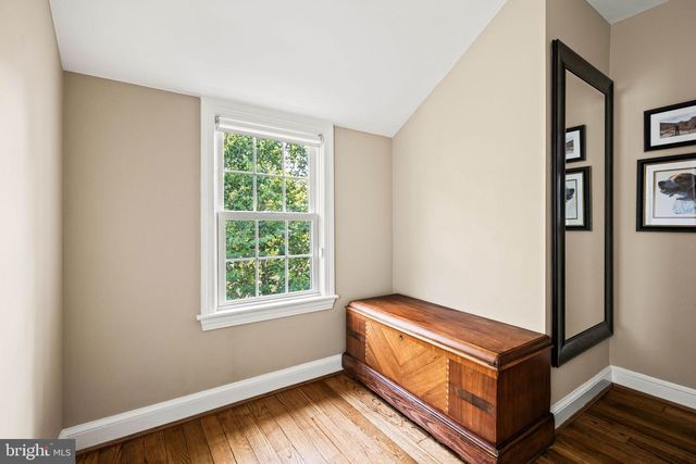 5706 9TH RD N, Arlington, VA 22205
