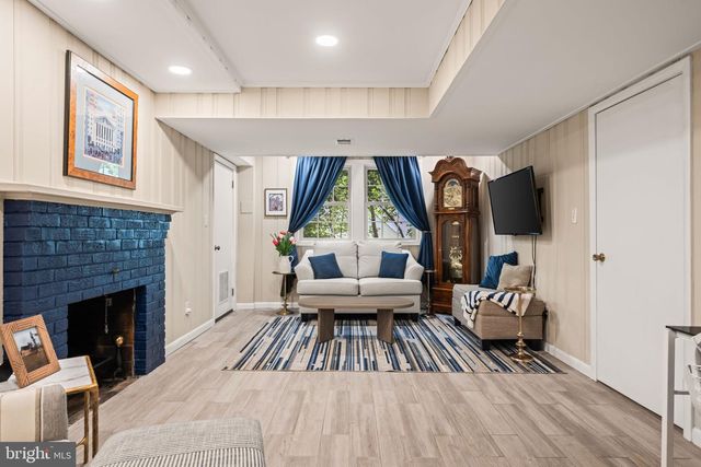 5706 9TH RD N, Arlington, VA 22205