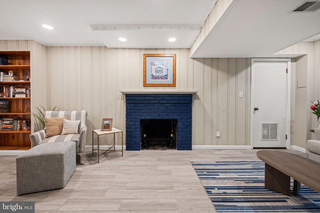 5706 9TH RD N, Arlington, VA 22205