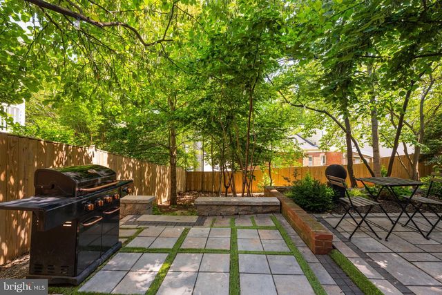 5706 9TH RD N, Arlington, VA 22205