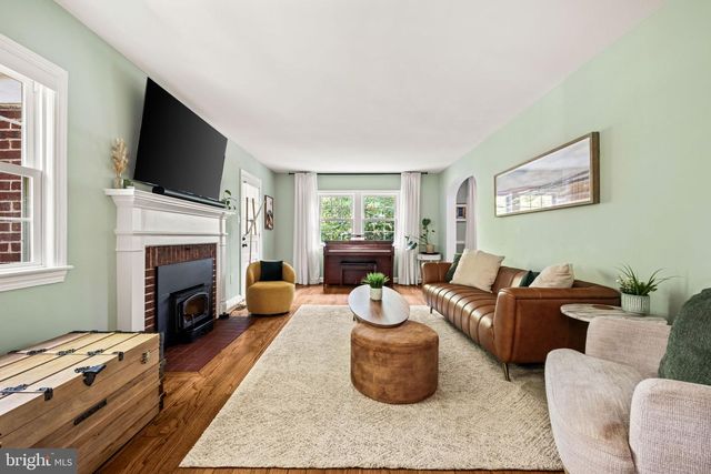 5706 9TH RD N, Arlington, VA 22205
