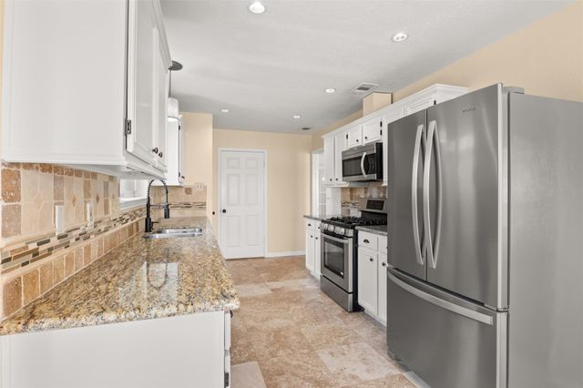 7730 Gable Point Drive, Houston, TX 77095