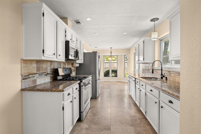 7730 Gable Point Drive, Houston, TX 77095