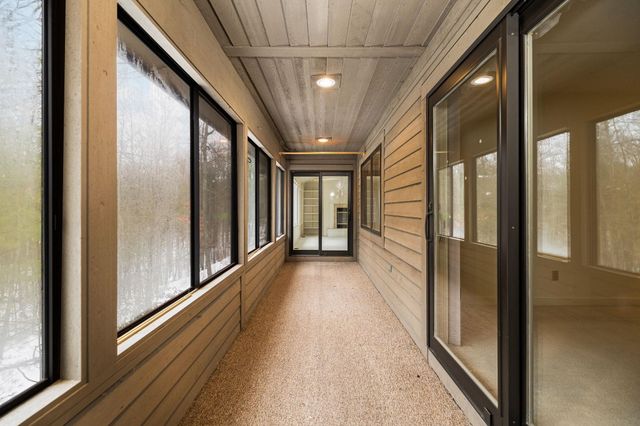 6550 Mission Ridge, Peninsula Twp, MI 49686