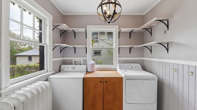 726 W Highland Avenue, Elgin, IL 60123