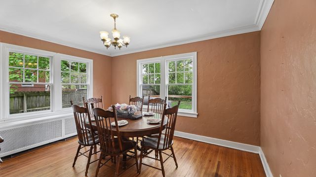 726 W Highland Avenue, Elgin, IL 60123