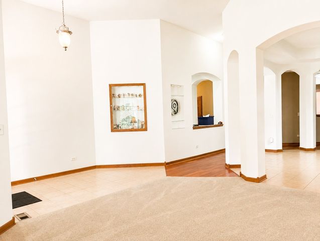 14527 Colonial Parkway, Plainfield, IL 60544