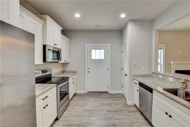 1729 Speedy AVE, Chesapeake, VA 23320