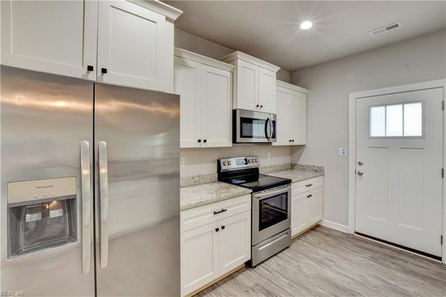 1729 Speedy AVE, Chesapeake, VA 23320
