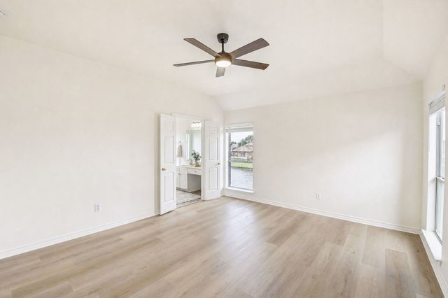 11533 Gloriosa Drive, Fort Worth, TX 76244