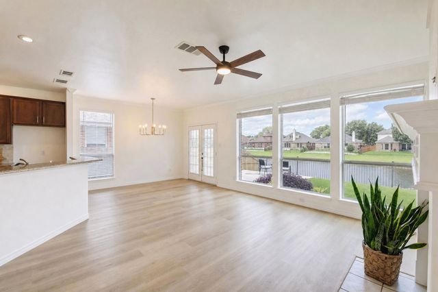 11533 Gloriosa Drive, Fort Worth, TX 76244