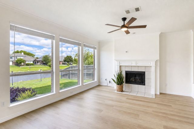 11533 Gloriosa Drive, Fort Worth, TX 76244