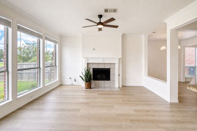 11533 Gloriosa Drive, Fort Worth, TX 76244