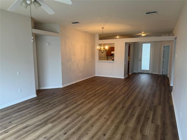 9307 HUNTINGTON PARK WAY, Tampa, FL 33647