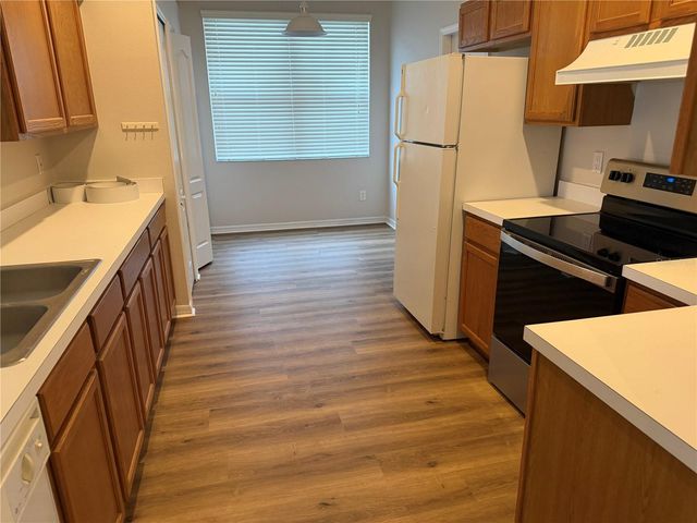 9307 HUNTINGTON PARK WAY, Tampa, FL 33647