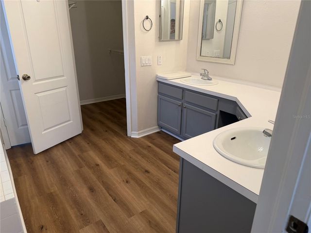 9307 HUNTINGTON PARK WAY, Tampa, FL 33647