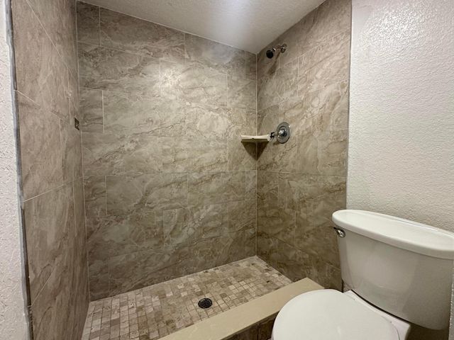 416 Arabian Road, Palm Springs, FL 33461