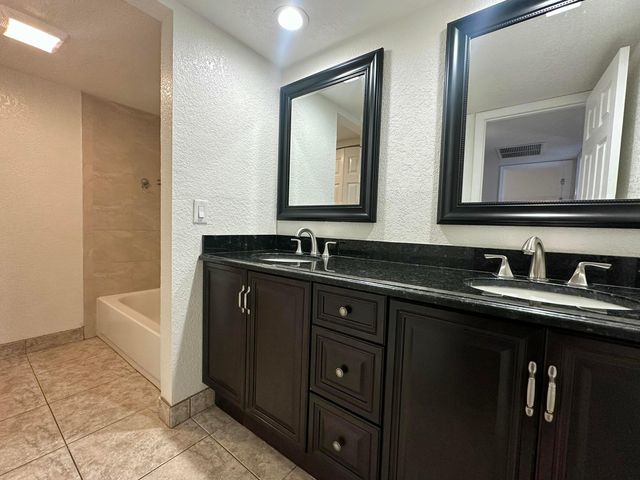 416 Arabian Road, Palm Springs, FL 33461