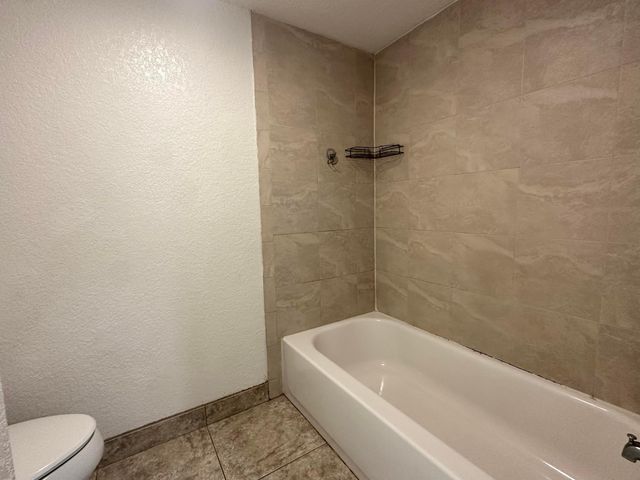 416 Arabian Road, Palm Springs, FL 33461