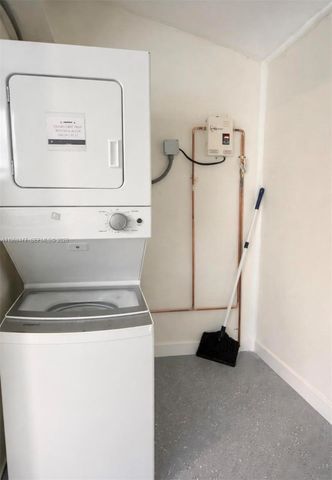 7949 Panama St, Miramar, FL 33023