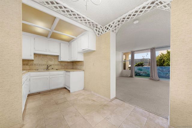 2510 Torrey Pines 212, La Jolla, CA 92037