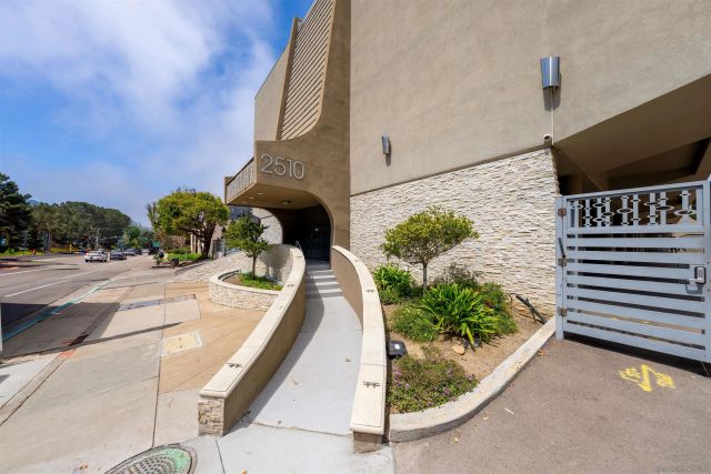 2510 Torrey Pines 212, La Jolla, CA 92037