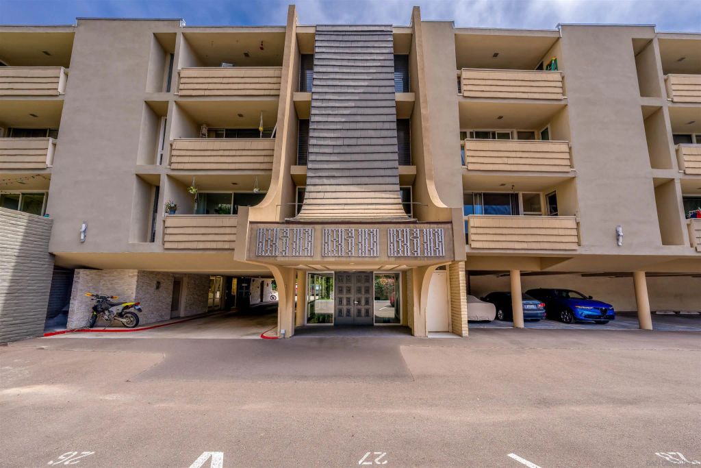 2510 Torrey Pines 212, La Jolla, CA 92037